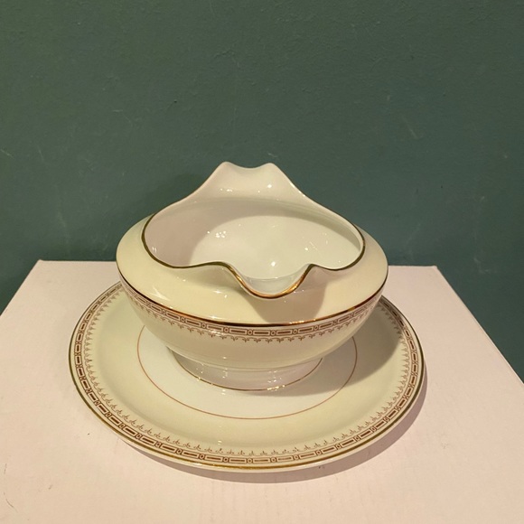 Vintage TK Thun Gravy Boat Czechoslovakia Attached Plate Athena Brown Blocks - Picture 5 of 7